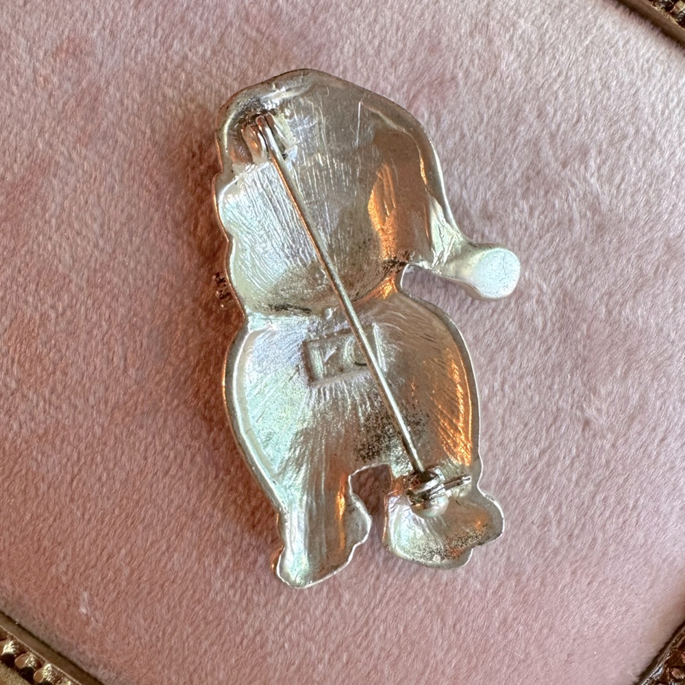 Vintage Kenneth Cole Cat Brooch Wearing Hat, Booties & Heart Enameled Crystal - Picture 5 of 13